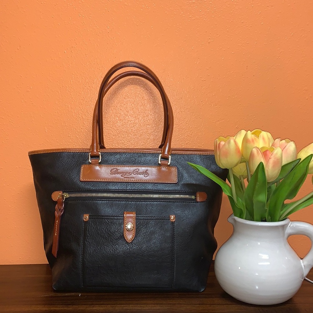 Dooney & Bourke Large Bag Black Leather